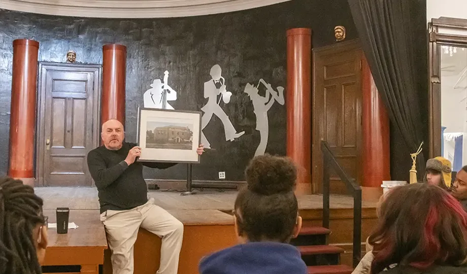 Cleveland’s Broadway Neighborhood Now Home to Darl Center for the Arts